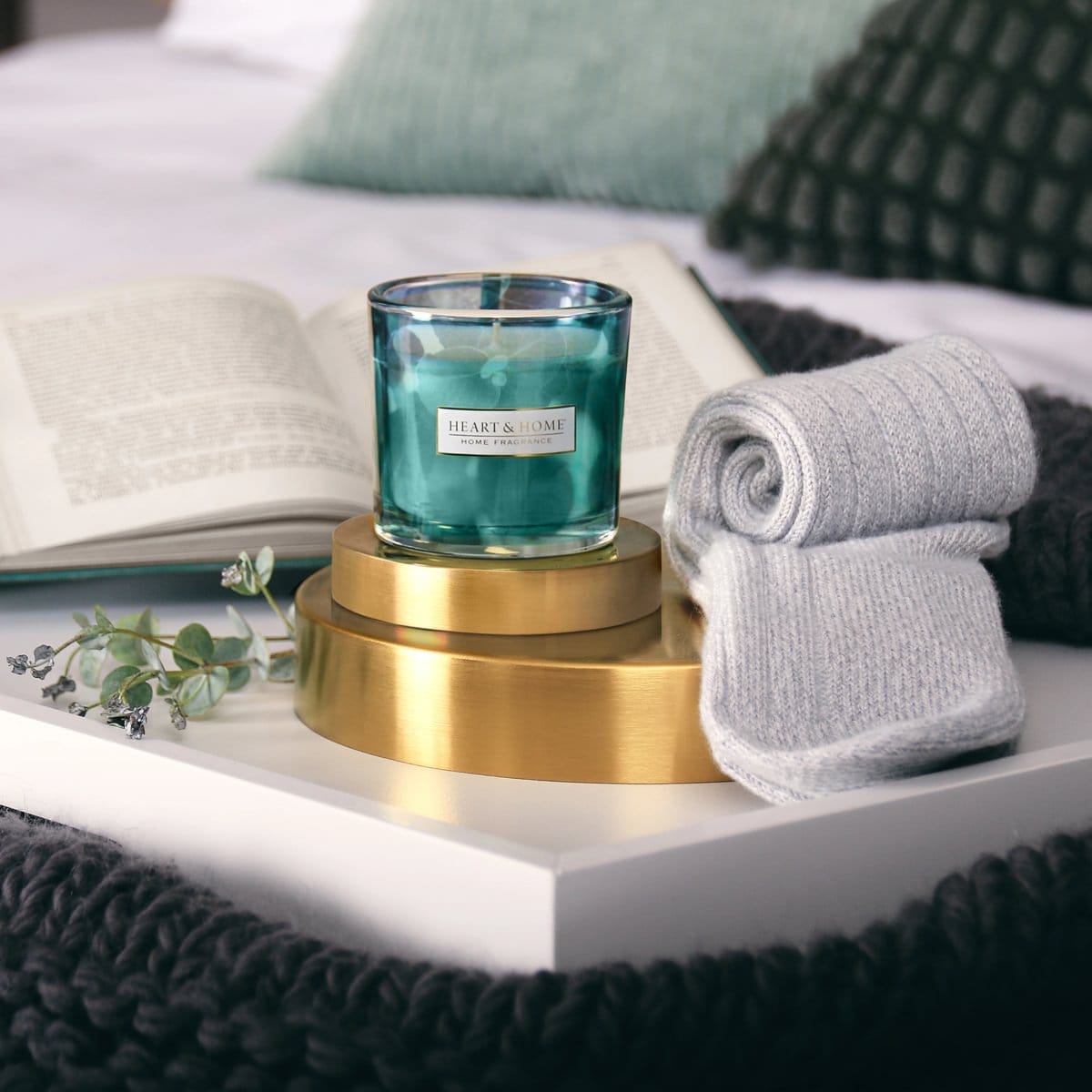 Heart & Home Tranquility Soy Candle & Socks Gift set
